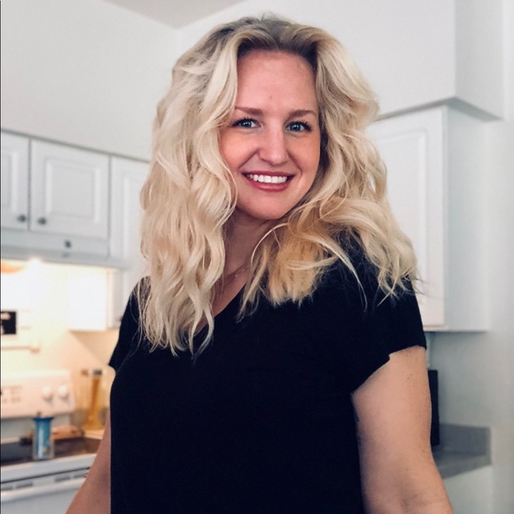 Meet your Posher, Hailie - Picture 1 of 1
